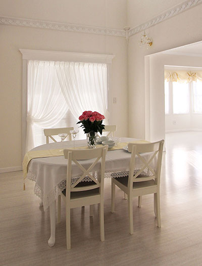 窓廻りモールディング　壁モールディング