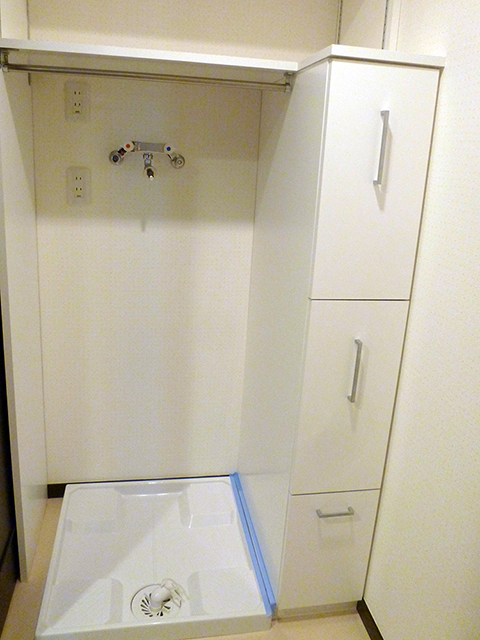 横スライド収納 洗剤が入ります 特注造作収納